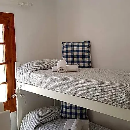 Roca Fornells, Marinero Con Wifi Y Aire Acondicionado P82