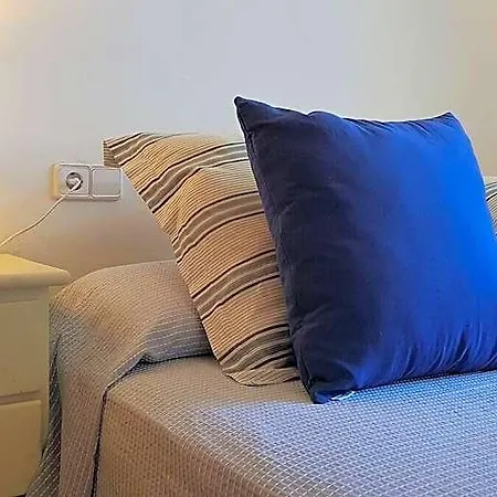 Roca Fornells, Marinero Con Wifi Y Aire Acondicionado P82